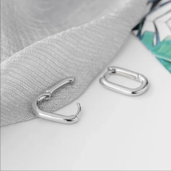 OVAL HOOPS 925 STERLING SILVER EARRINGS - Picture 2 of 6